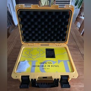 Brand New Invicta 8 Eight Slot Impact Yellow Dive Collector Box Case